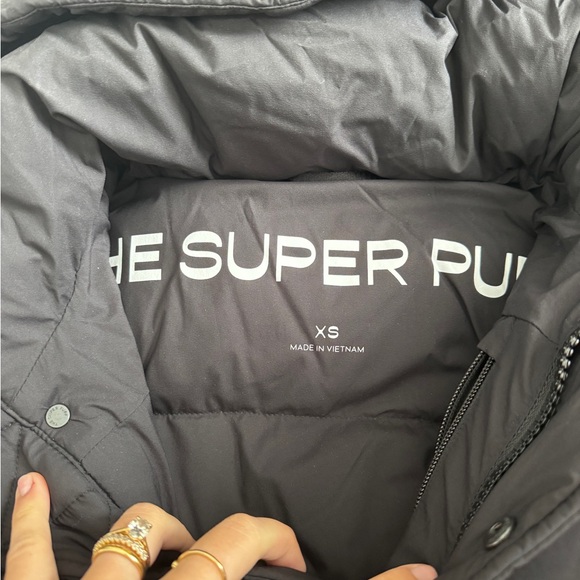 Black Aritzia Super Puff - Picture 3 of 6